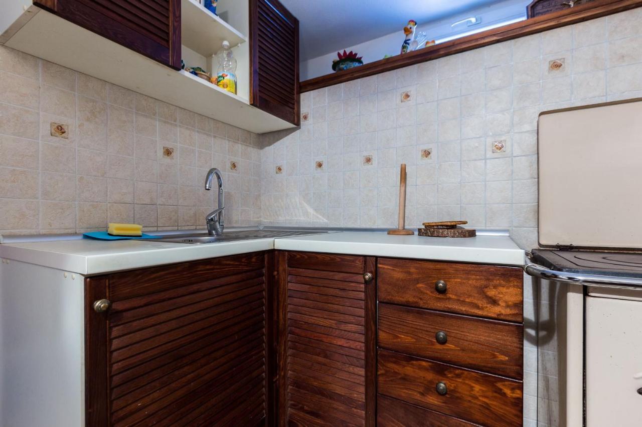 Nina Holiday Home With A Heated Pool Brusane ภายนอก รูปภาพ
