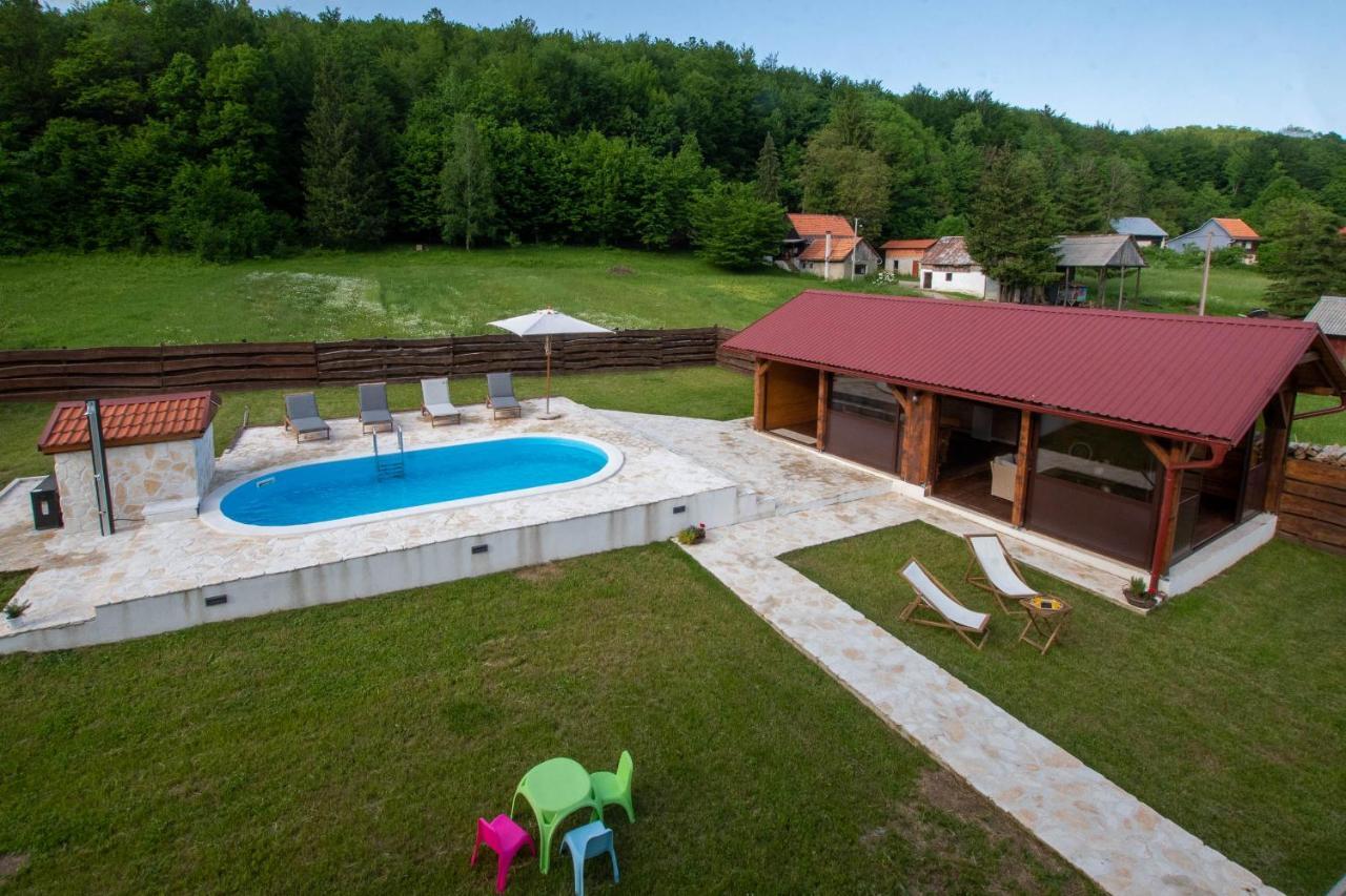 Nina Holiday Home With A Heated Pool Brusane ภายนอก รูปภาพ