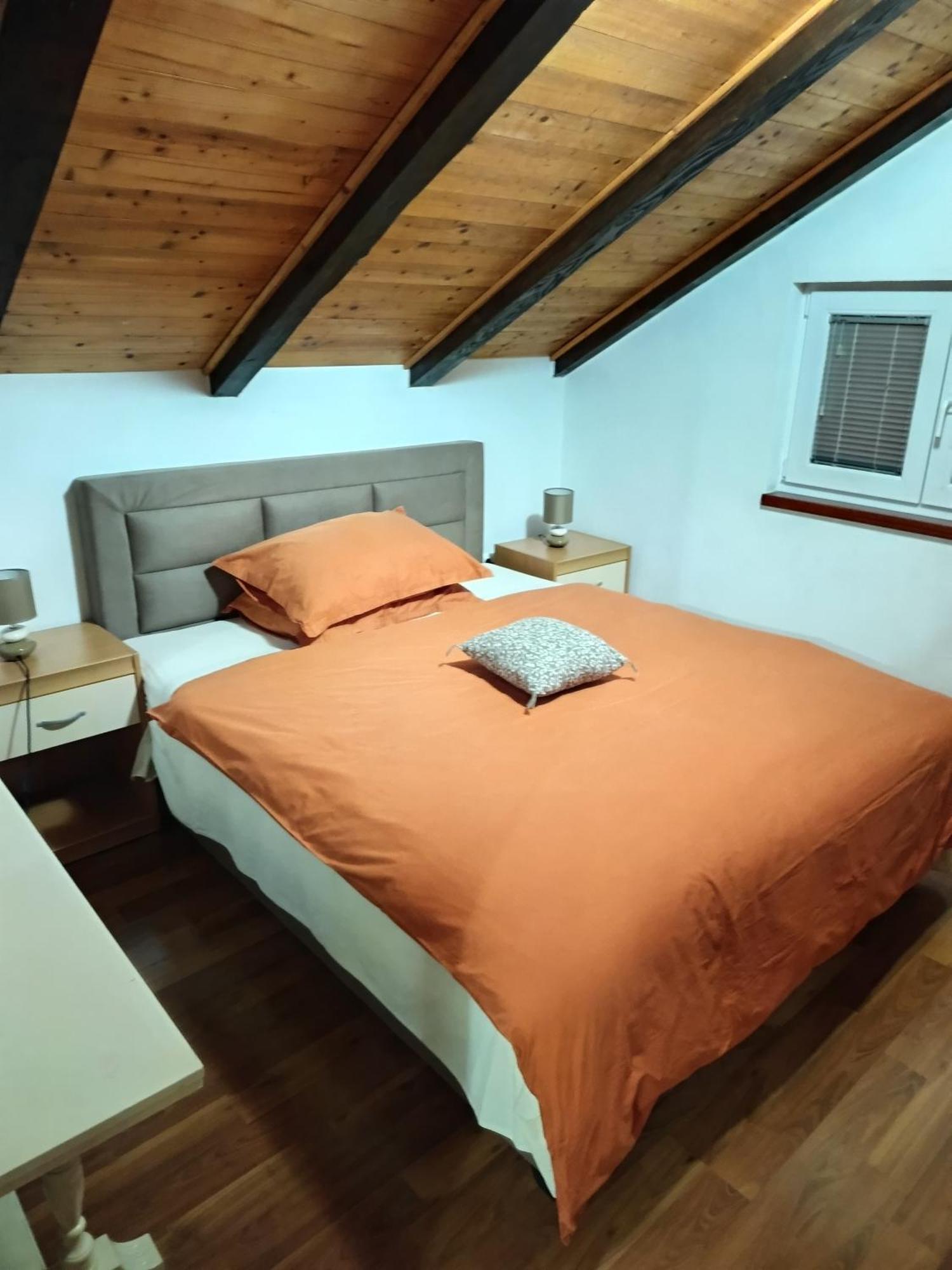 Nina Holiday Home With A Heated Pool Brusane ภายนอก รูปภาพ